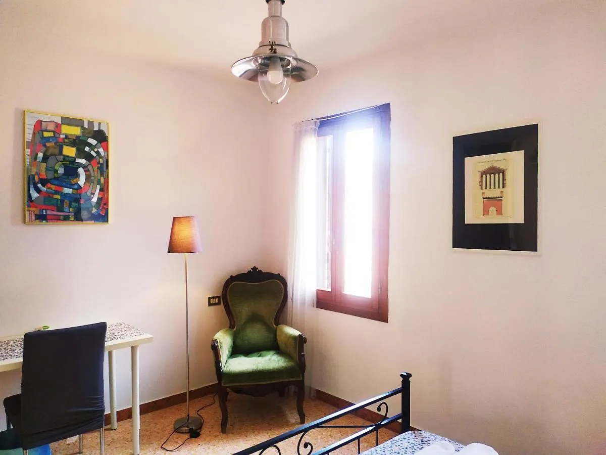 Pensjonat Hotel Two Steps From Rialto Wenecja