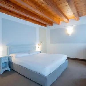 3* Couette-café Corte Rossa