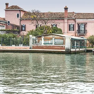 Lina Venecia